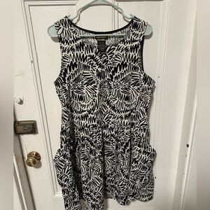 Nooworks Zig Zag Big Pocket dress size XL EUC